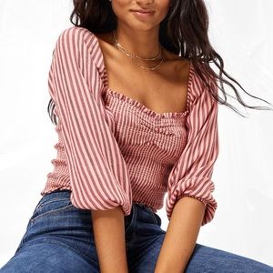 NWOT American Eagles Smocked Puff Sleeve Blouse